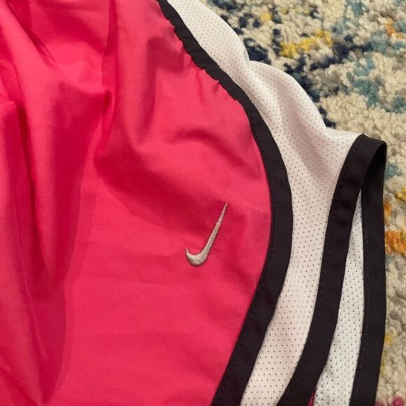 Dri-fit Nike shorts size M - Picture 4 of 4